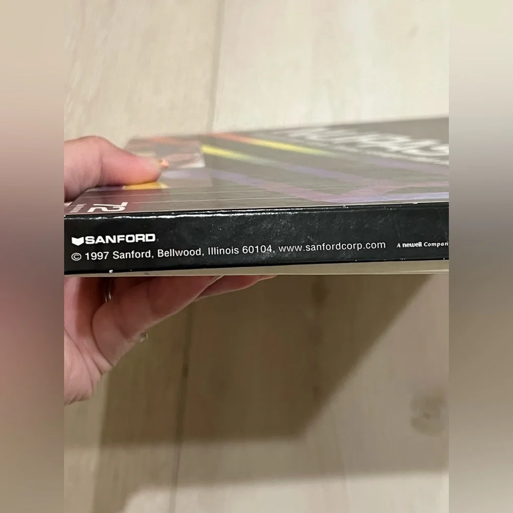 ART SUPPLIES